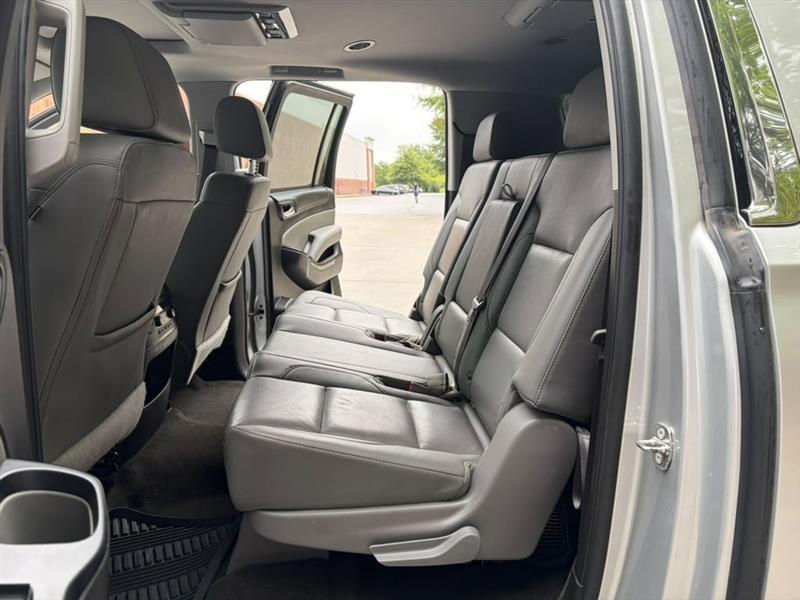Chevrolet Suburban  2017