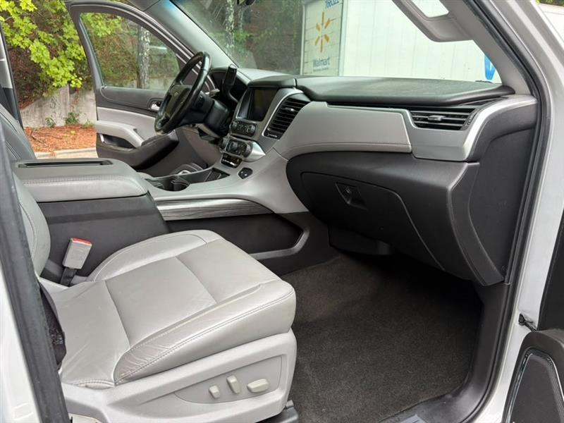 Chevrolet Suburban  2017