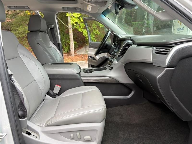 Chevrolet Suburban  2017