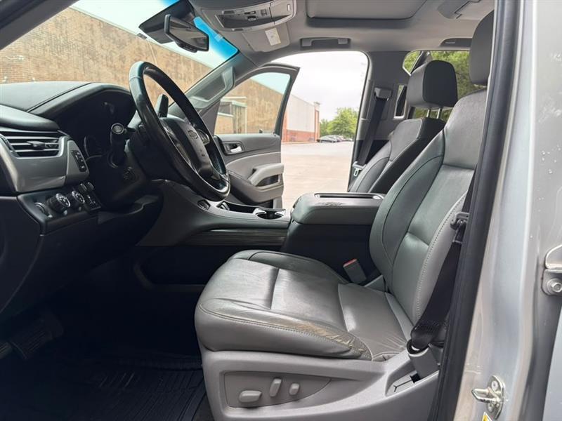 Chevrolet Suburban  2017