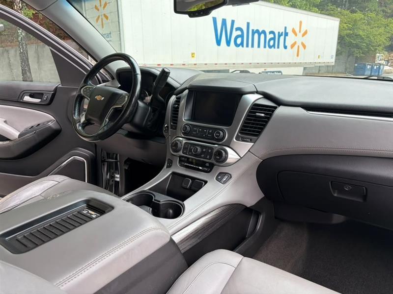 Chevrolet Suburban  2017
