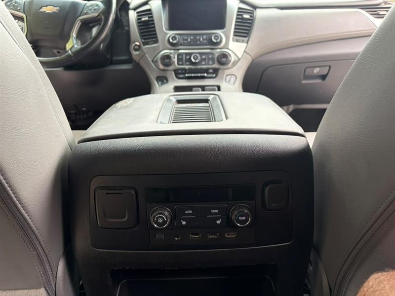 Chevrolet Suburban  2017