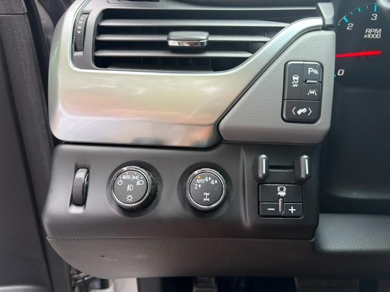 Chevrolet Suburban  2017