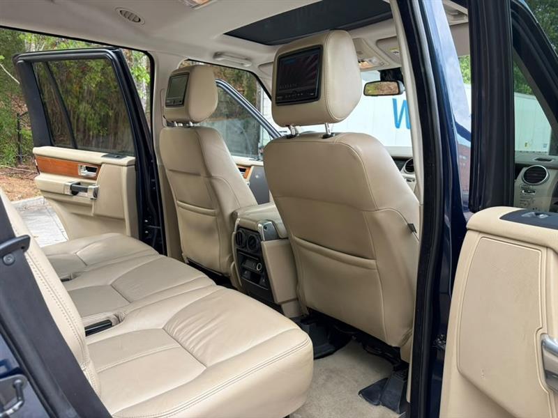 Land Rover LR4  2011