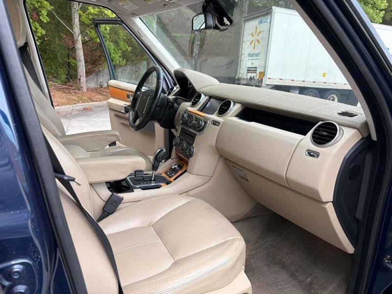 Land Rover LR4  2011