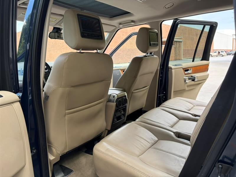 Land Rover LR4  2011