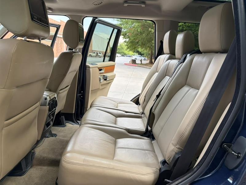 Land Rover LR4  2011