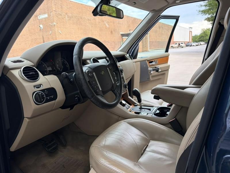 Land Rover LR4  2011