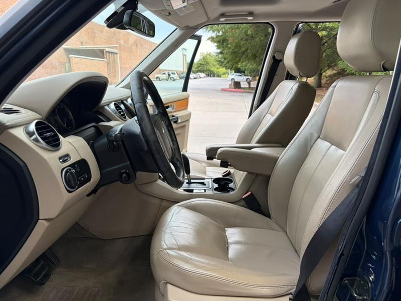 Land Rover LR4  2011