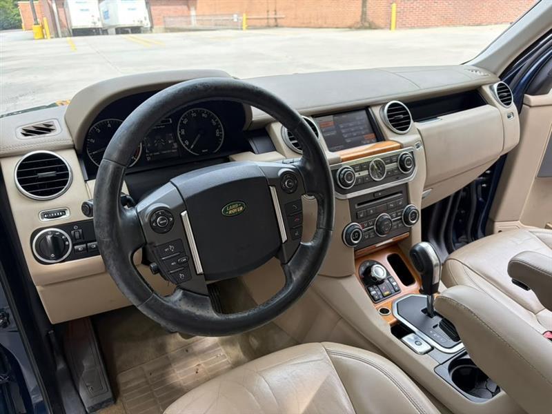 Land Rover LR4  2011