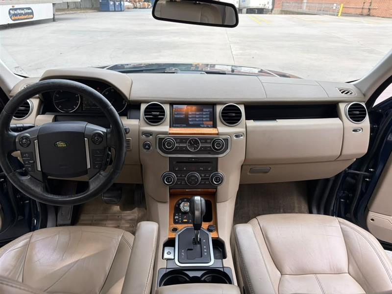 Land Rover LR4  2011