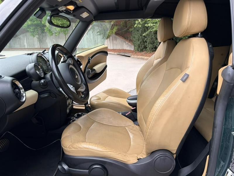 MINI Cooper  2009
