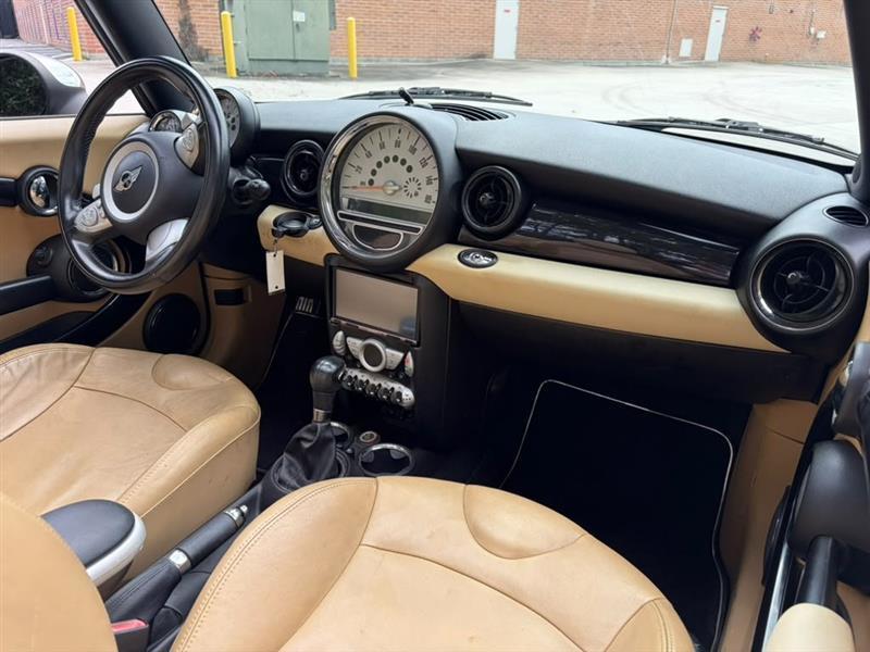 MINI Cooper  2009