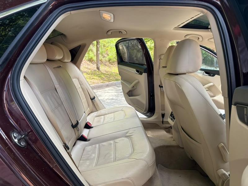 Volkswagen Passat  2013