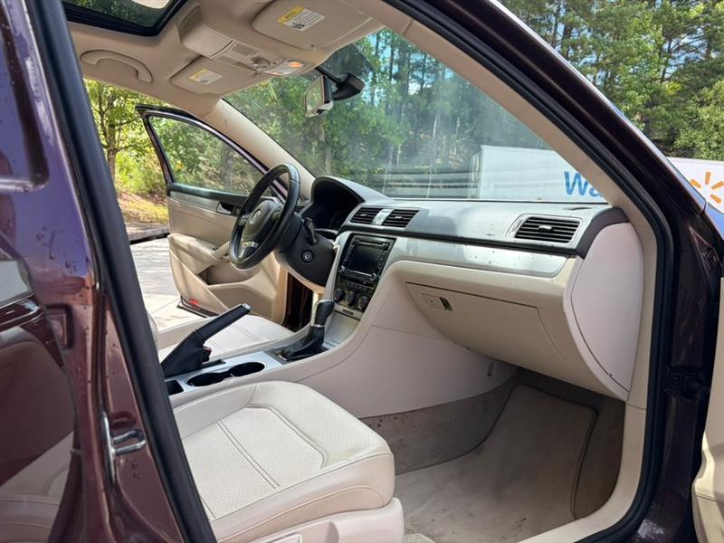 Volkswagen Passat  2013