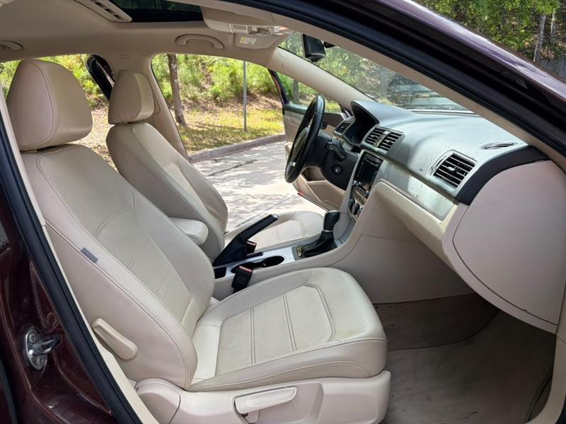 Volkswagen Passat  2013