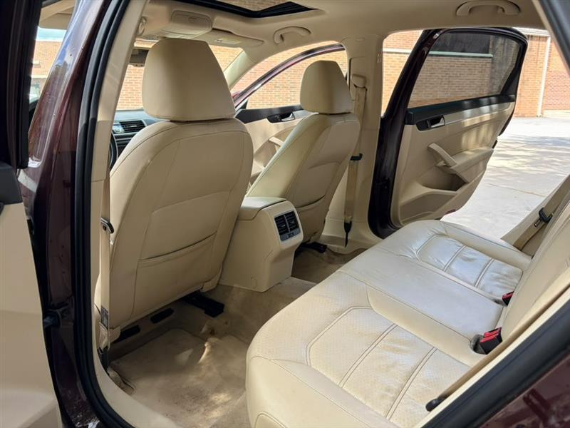 Volkswagen Passat  2013