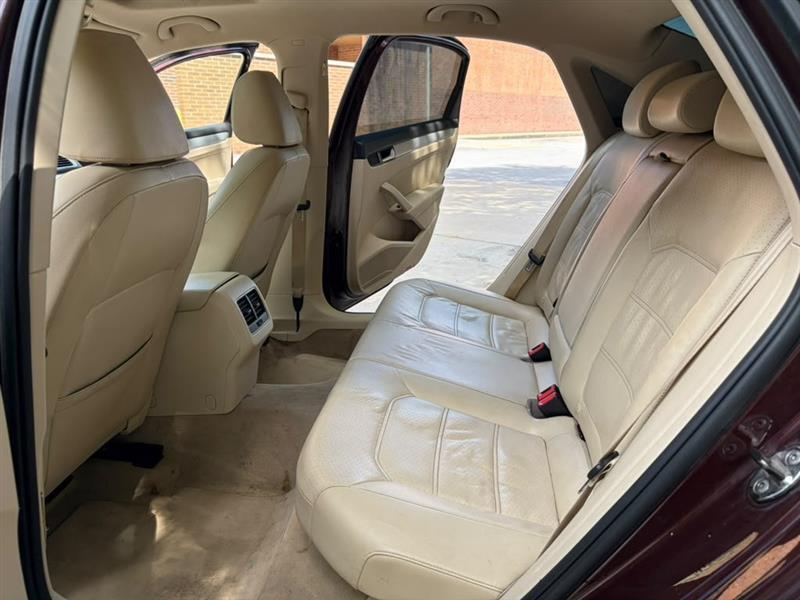 Volkswagen Passat  2013