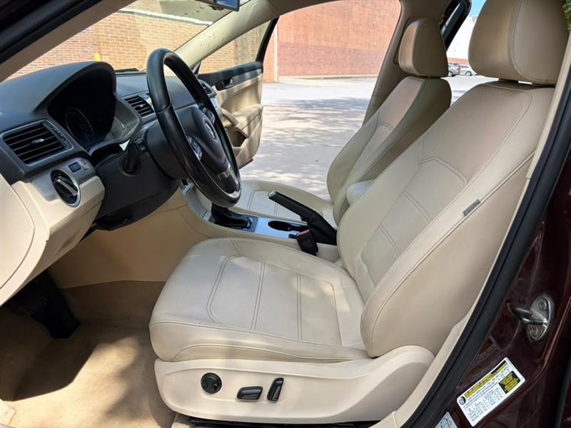 Volkswagen Passat  2013