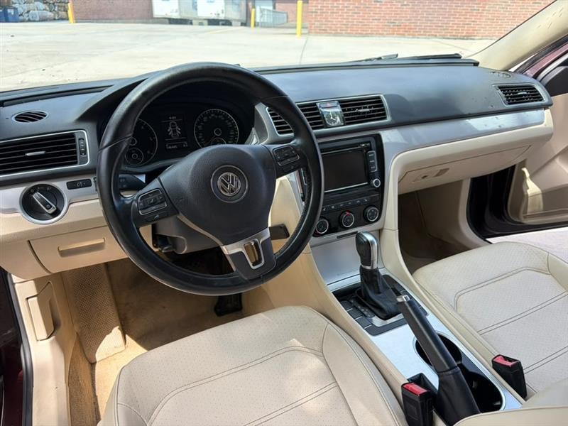 Volkswagen Passat  2013