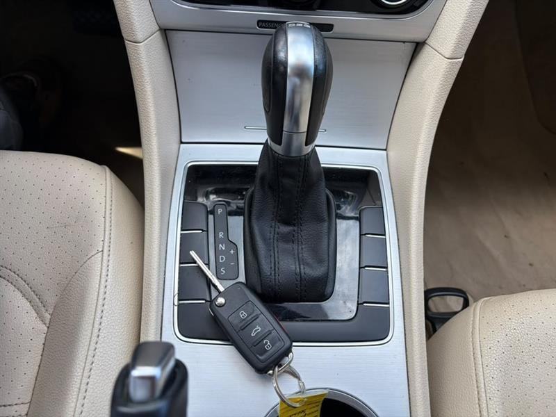 Volkswagen Passat  2013