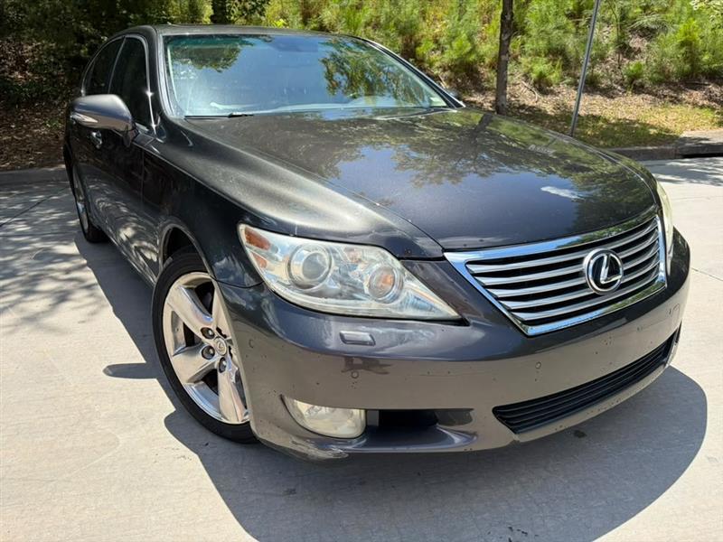 Lexus LS 460  2010