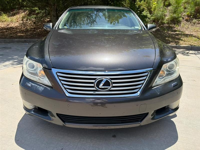 Lexus LS 460  2010