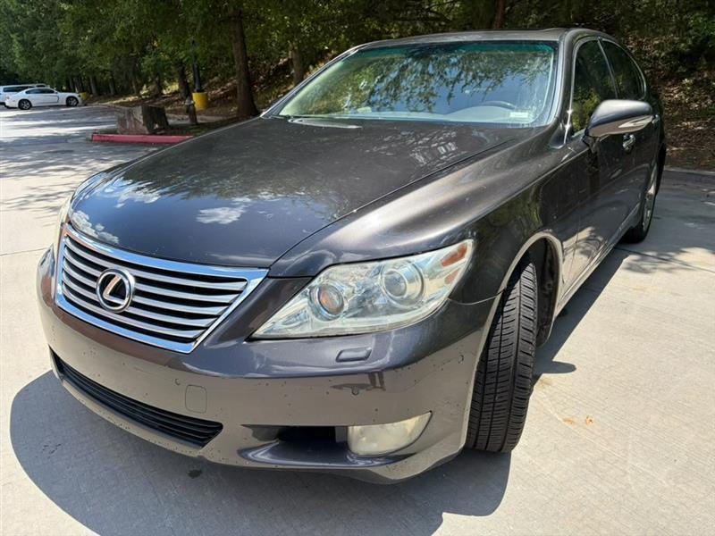 Lexus LS 460  2010