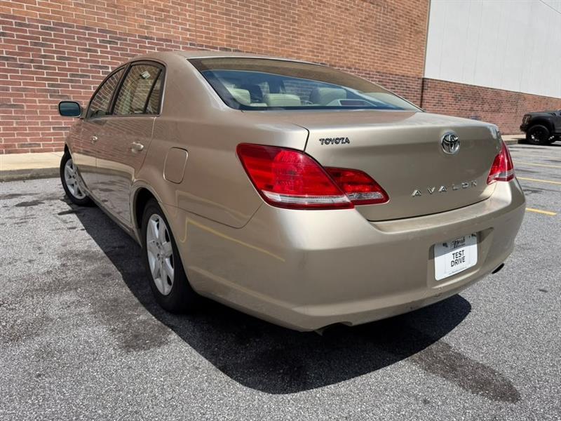 Toyota Avalon  2007
