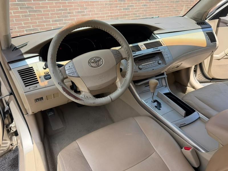 Toyota Avalon  2007