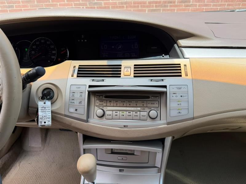 Toyota Avalon  2007
