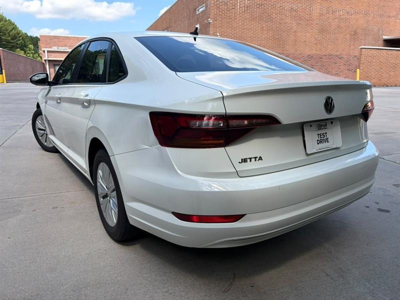 Volkswagen Jetta  2019