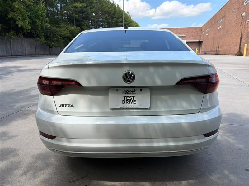 Volkswagen Jetta  2019