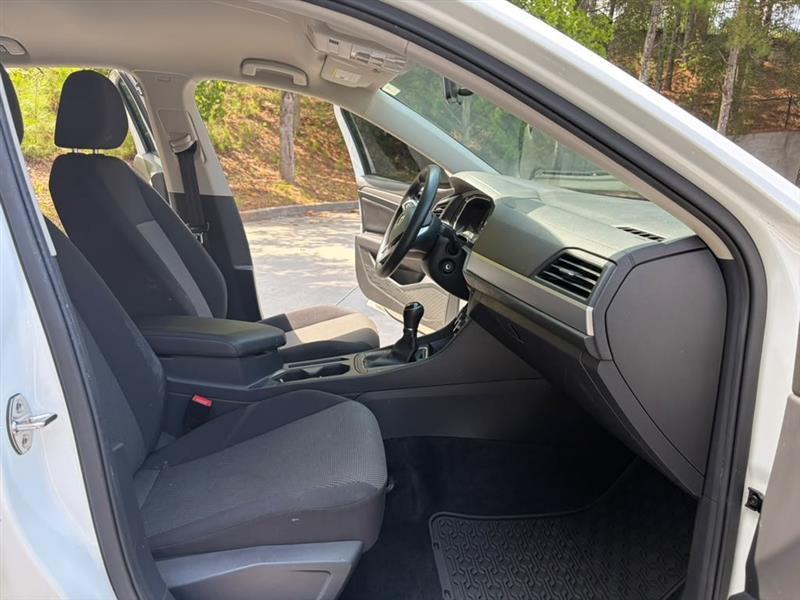Volkswagen Jetta  2019