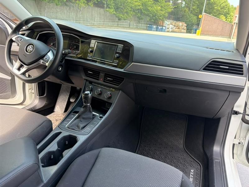 Volkswagen Jetta  2019