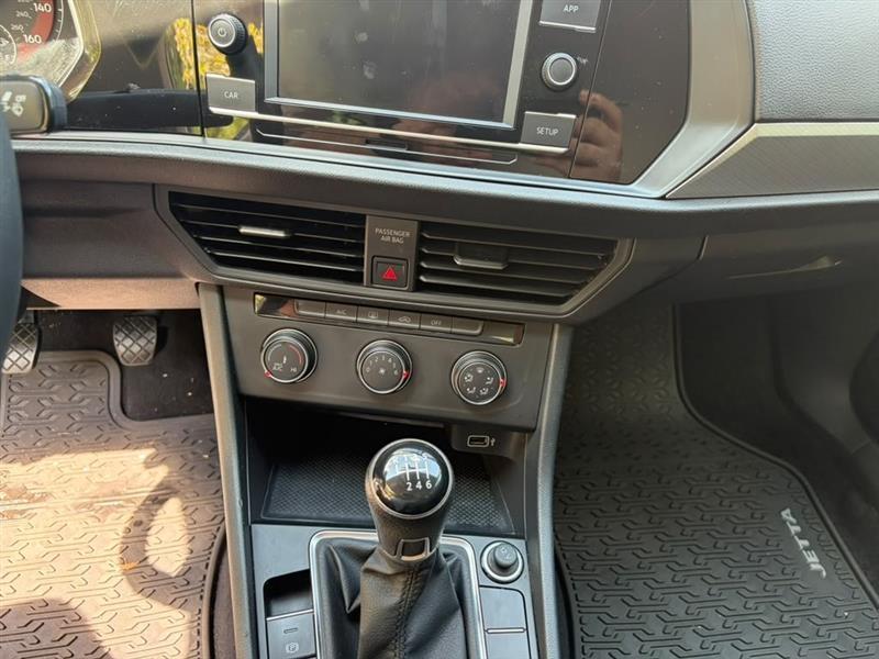Volkswagen Jetta  2019