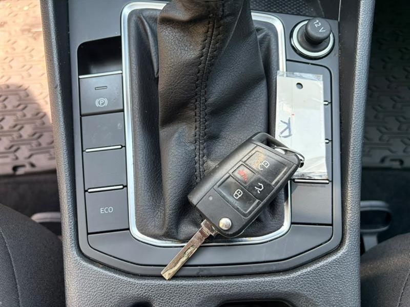Volkswagen Jetta  2019