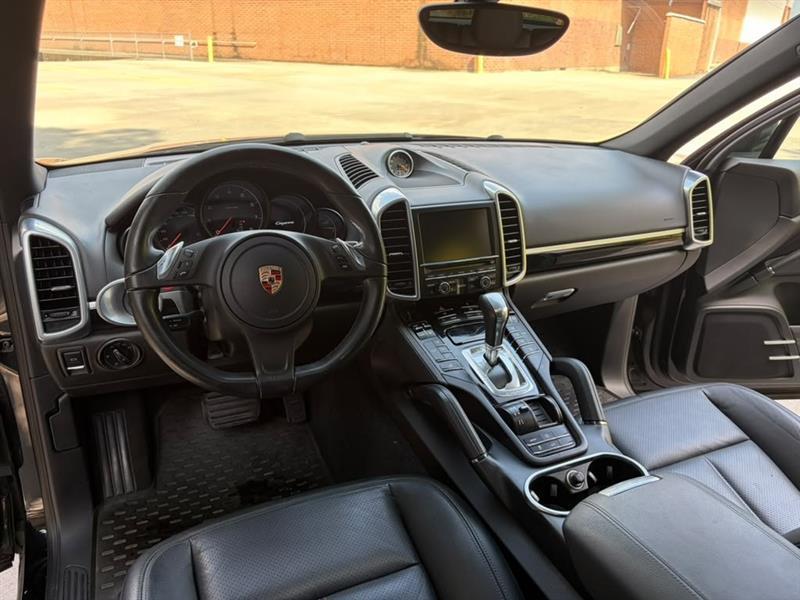 Porsche Cayenne  2013