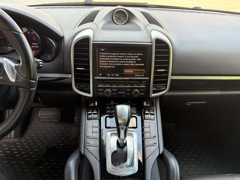 Porsche Cayenne  2013