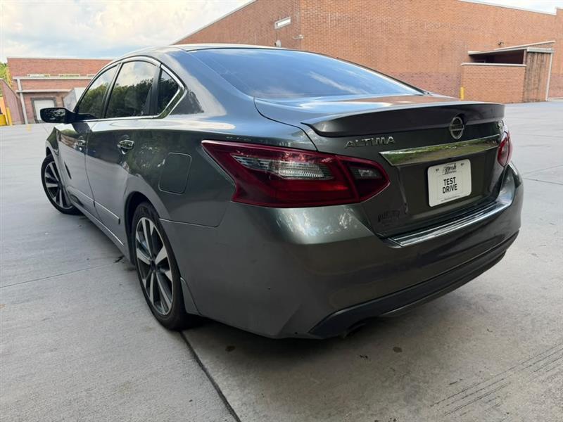 Nissan Altima  2017