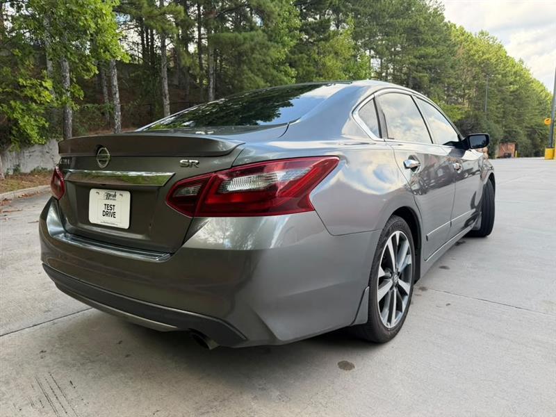 Nissan Altima  2017