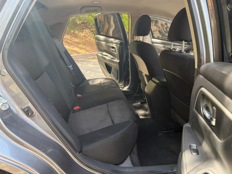 Nissan Altima  2017