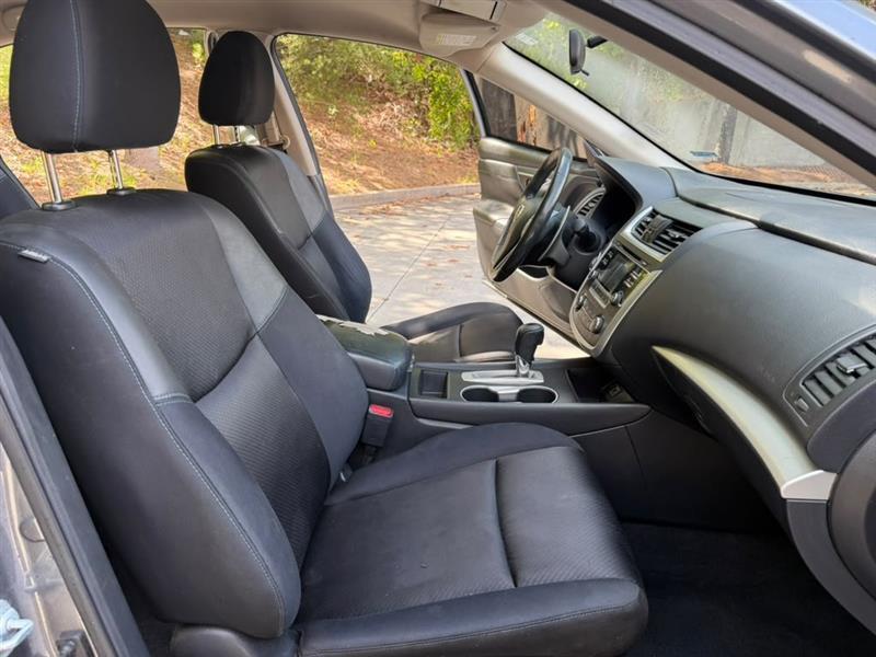 Nissan Altima  2017