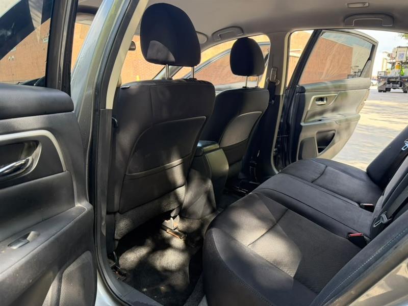 Nissan Altima  2017