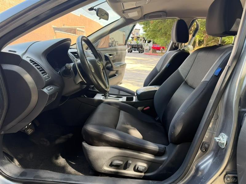 Nissan Altima  2017