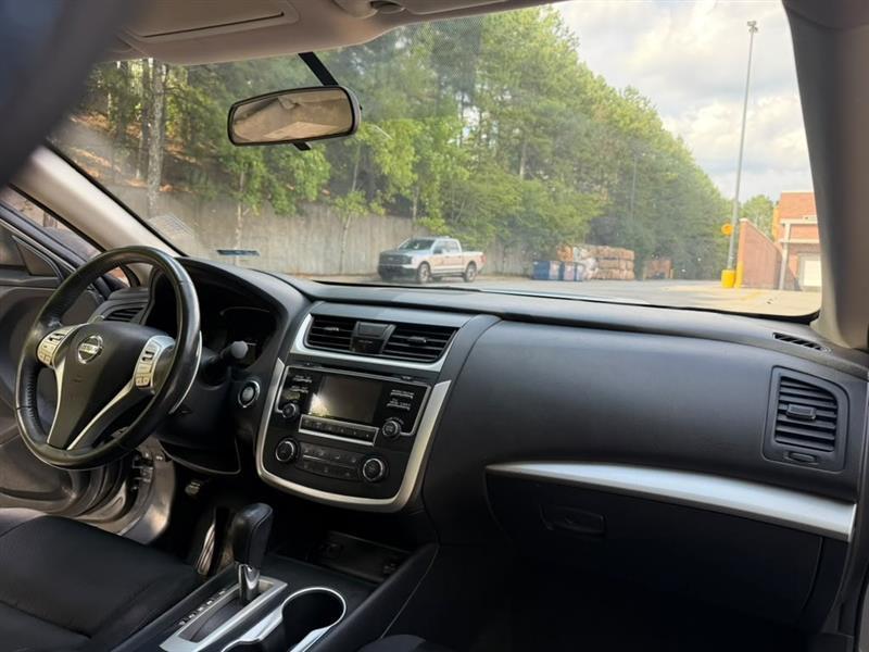 Nissan Altima  2017