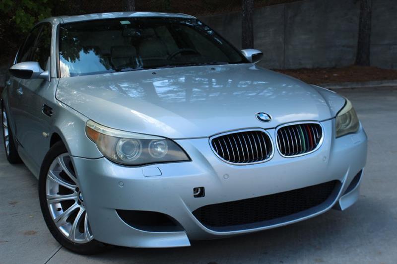 BMW M5  2006