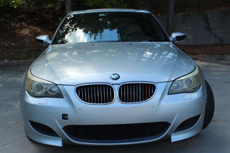 BMW M5  2006