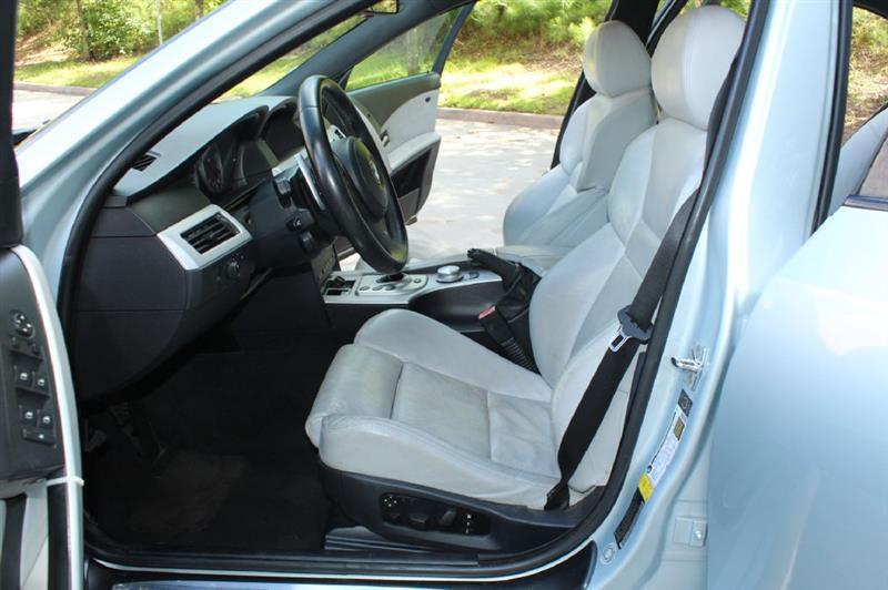 BMW M5  2006