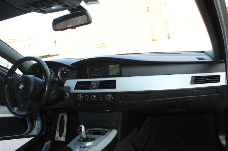 BMW M5  2006